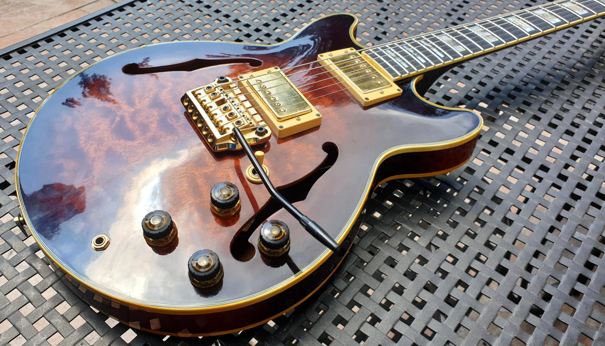 AM255, AM255 AV Stagemaster / Artist 1983 Ibanez Vintage Guitars